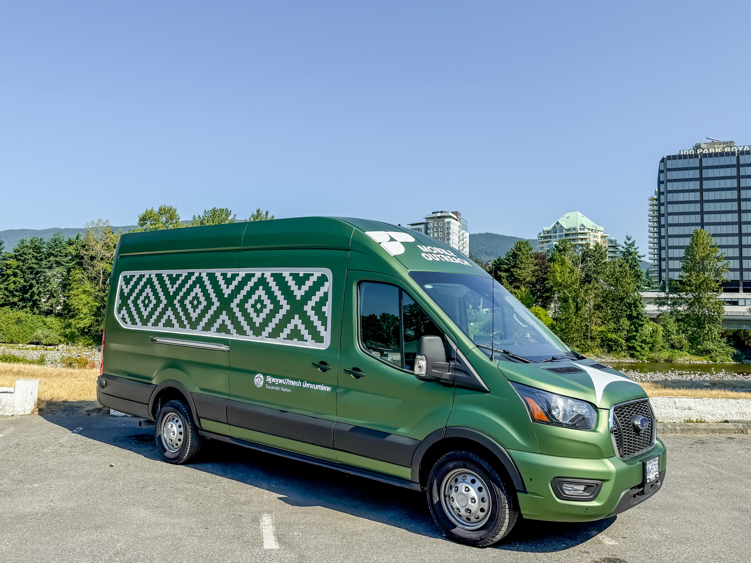 Nexwnílnlhewá7nem Ch’áwch’aw hén̓xwilhem (People Services on Wheels)