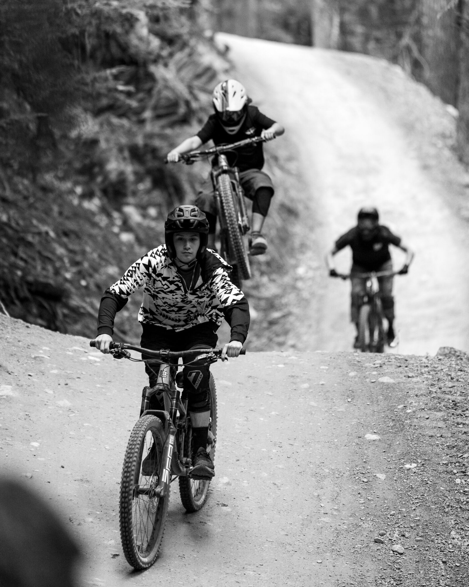Sḵwx̱wú7mesh Youth embracing culture through mountain biking